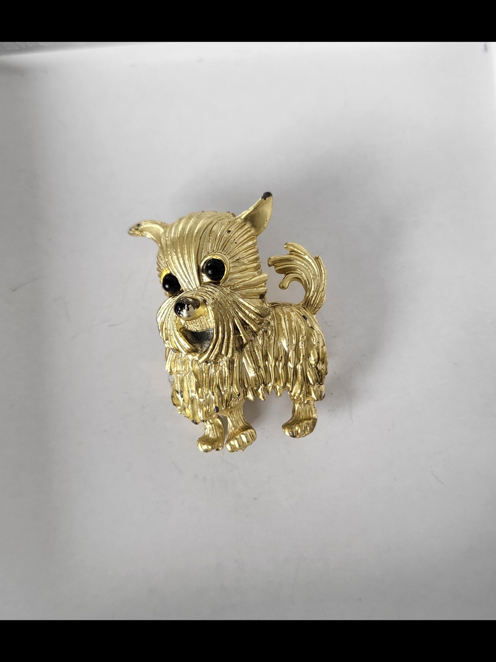 Vintage Gold Tone Terrier Dog Brooch with Black Eyes